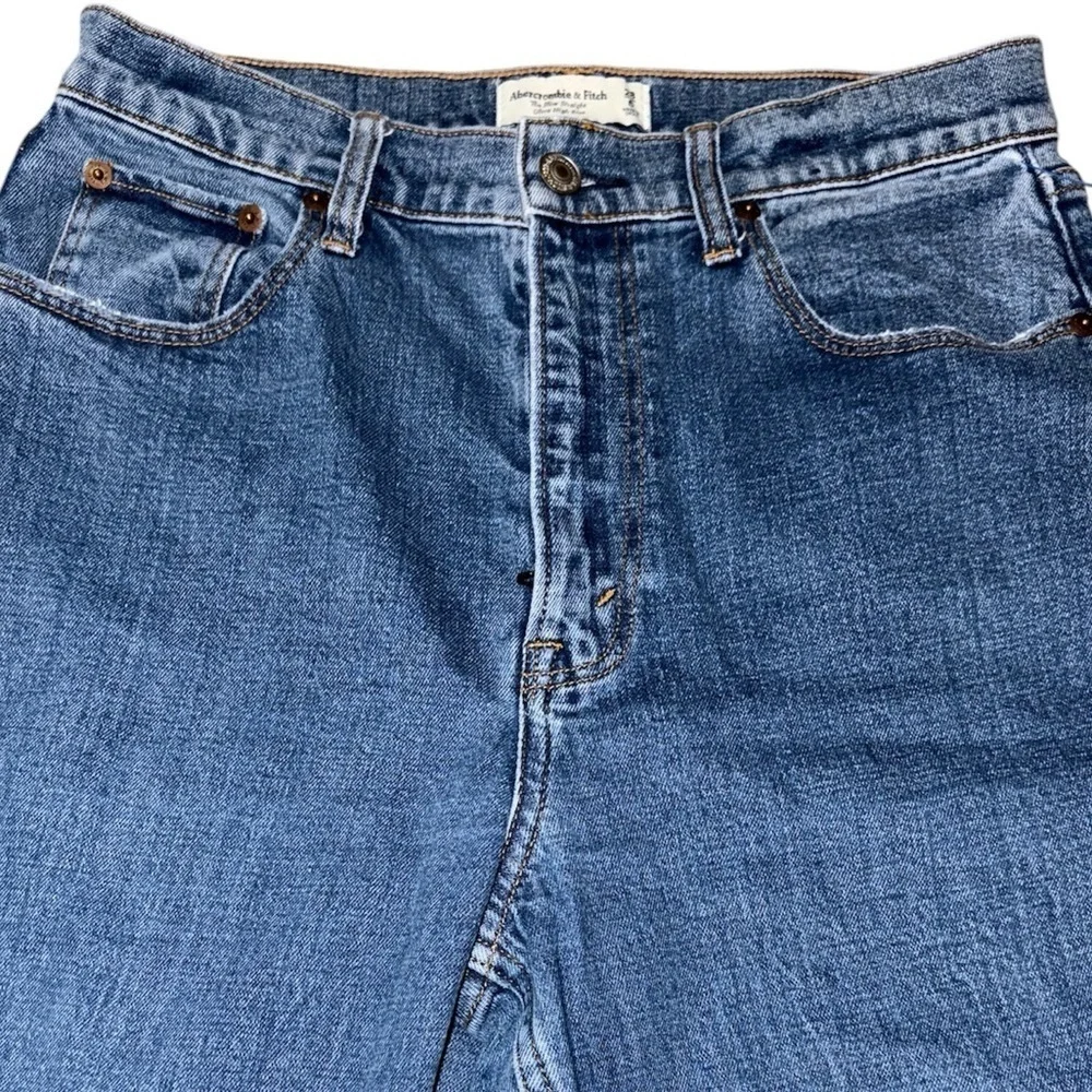Abercrombie & Fitch Slim Straight Ultra High Rise Curve Love Jeans Sz. 28 Sz. 6